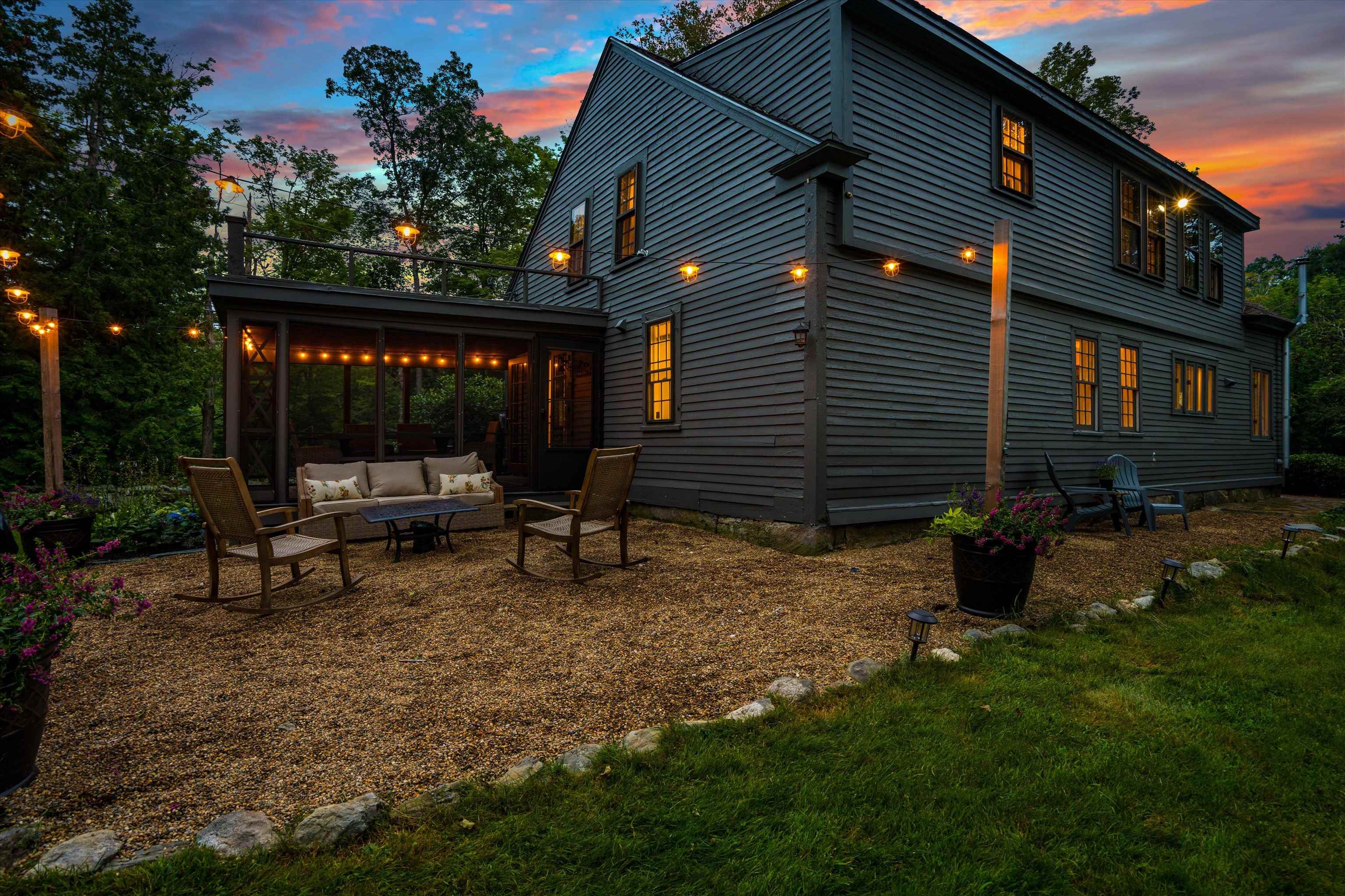 48 Old Chester Road Derry, NH 03038 - Photo 25 of 38