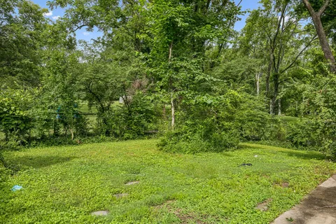 $300,000 | 1112 Neelys Bend Road, Madison, TN 37115