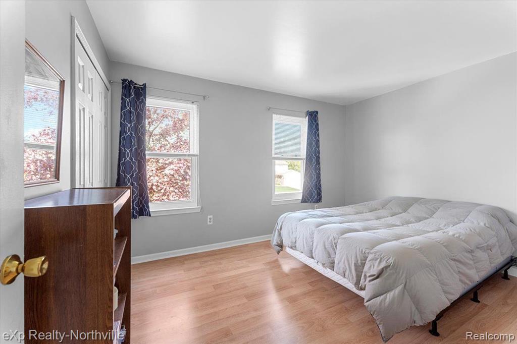 7214 Chichester Road Canton, MI 48187 - Photo 15 of 44