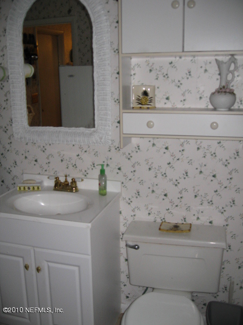 1305 Alderman Road East Jacksonville, FL 32211 - Photo 17 of 24 Half bath