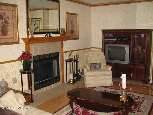 1305 Alderman Road East Jacksonville, FL 32211 - Photo 7 of 24 Family room/Fireplace