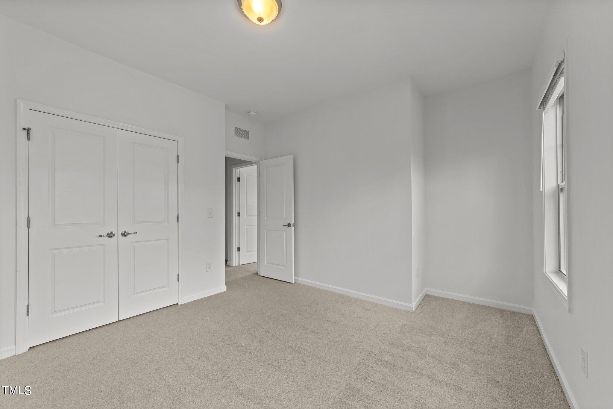 5627 Wade Park Boulevard Raleigh, NC 27607 - Photo 36 of 44 a view of an empty room