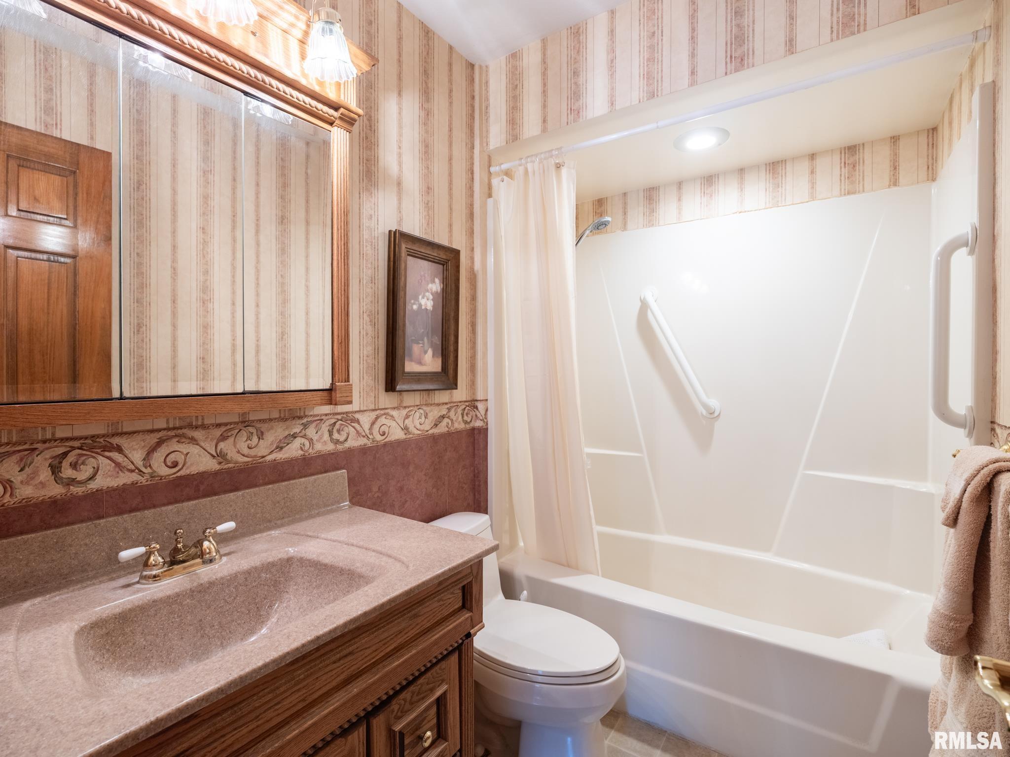 112 Yates Road Marquette Heights, IL 61554 - Photo 31 of 68 Gallery Image 31
