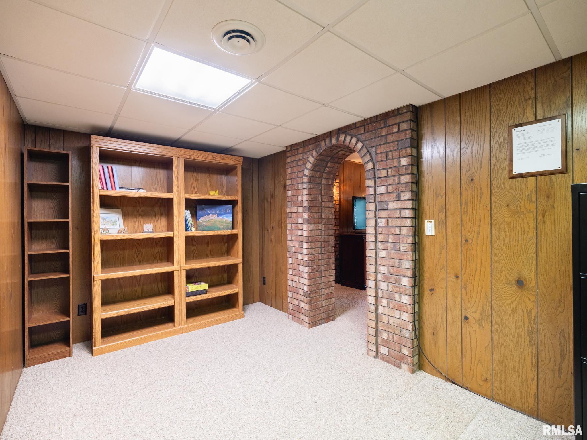 112 Yates Road Marquette Heights, IL 61554 - Photo 34 of 68 Gallery Image 34