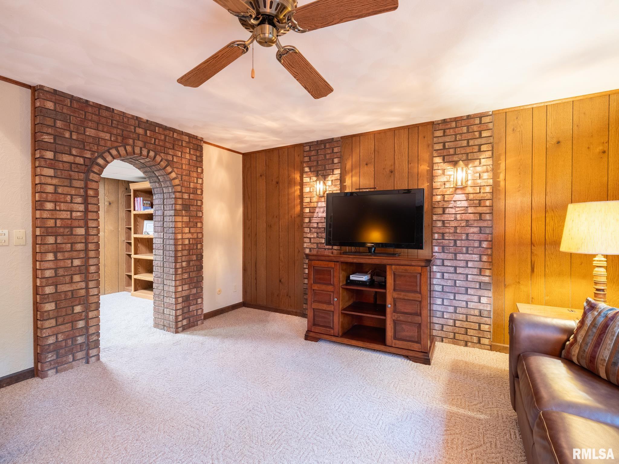 112 Yates Road Marquette Heights, IL 61554 - Photo 36 of 68 Gallery Image 36
