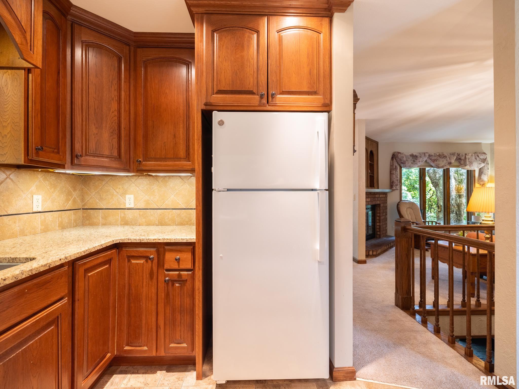 112 Yates Road Marquette Heights, IL 61554 - Photo 8 of 68 Gallery Image 8