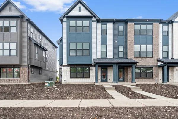 $4,500 | 8375 Mulberry Avenue, Morton Grove, IL 60053
