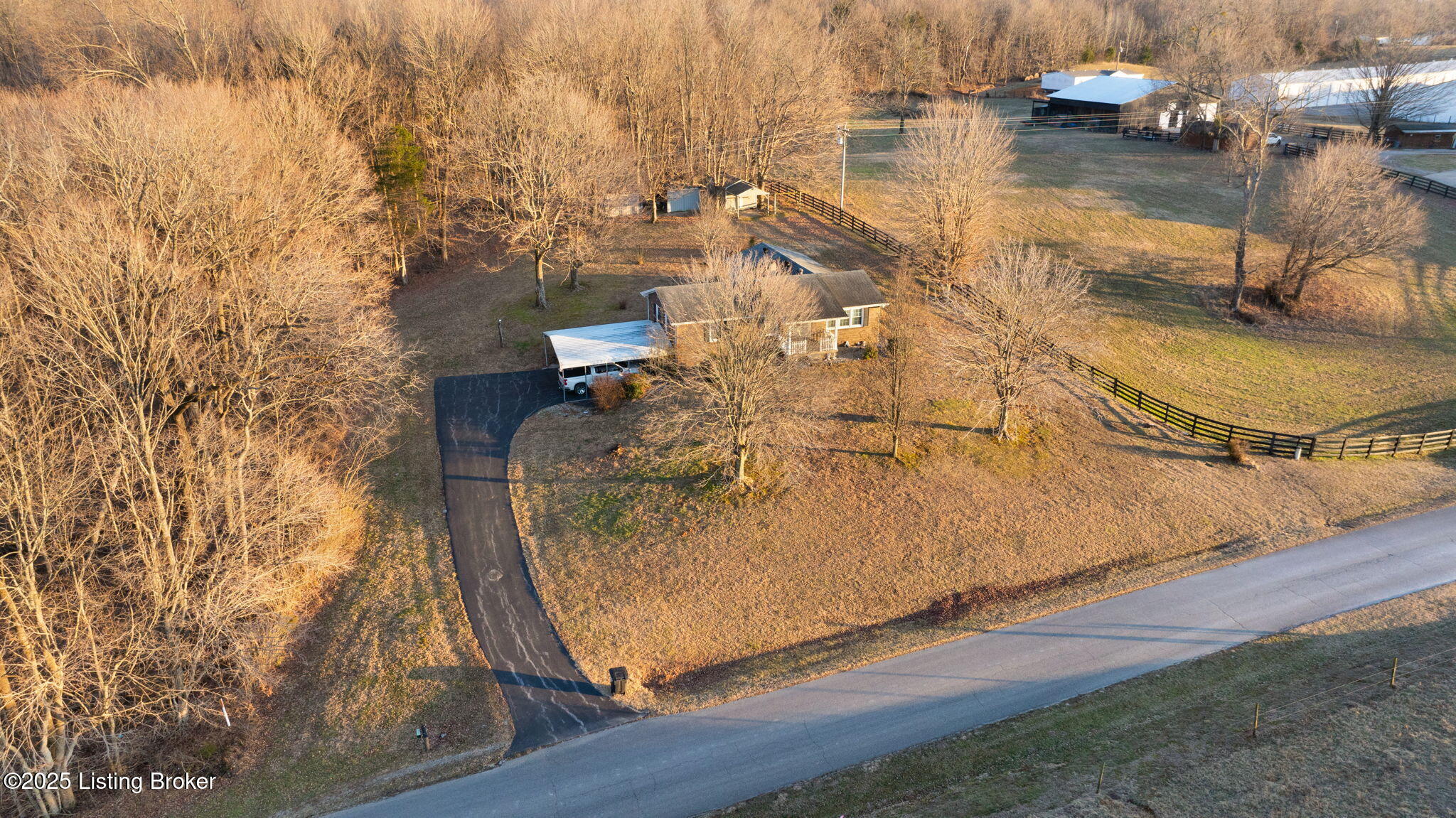206 North Lucas Road Glasgow, KY 42141 - Photo 70 of 86 70-web-or-mls-DJI_20250127184811_0045_D