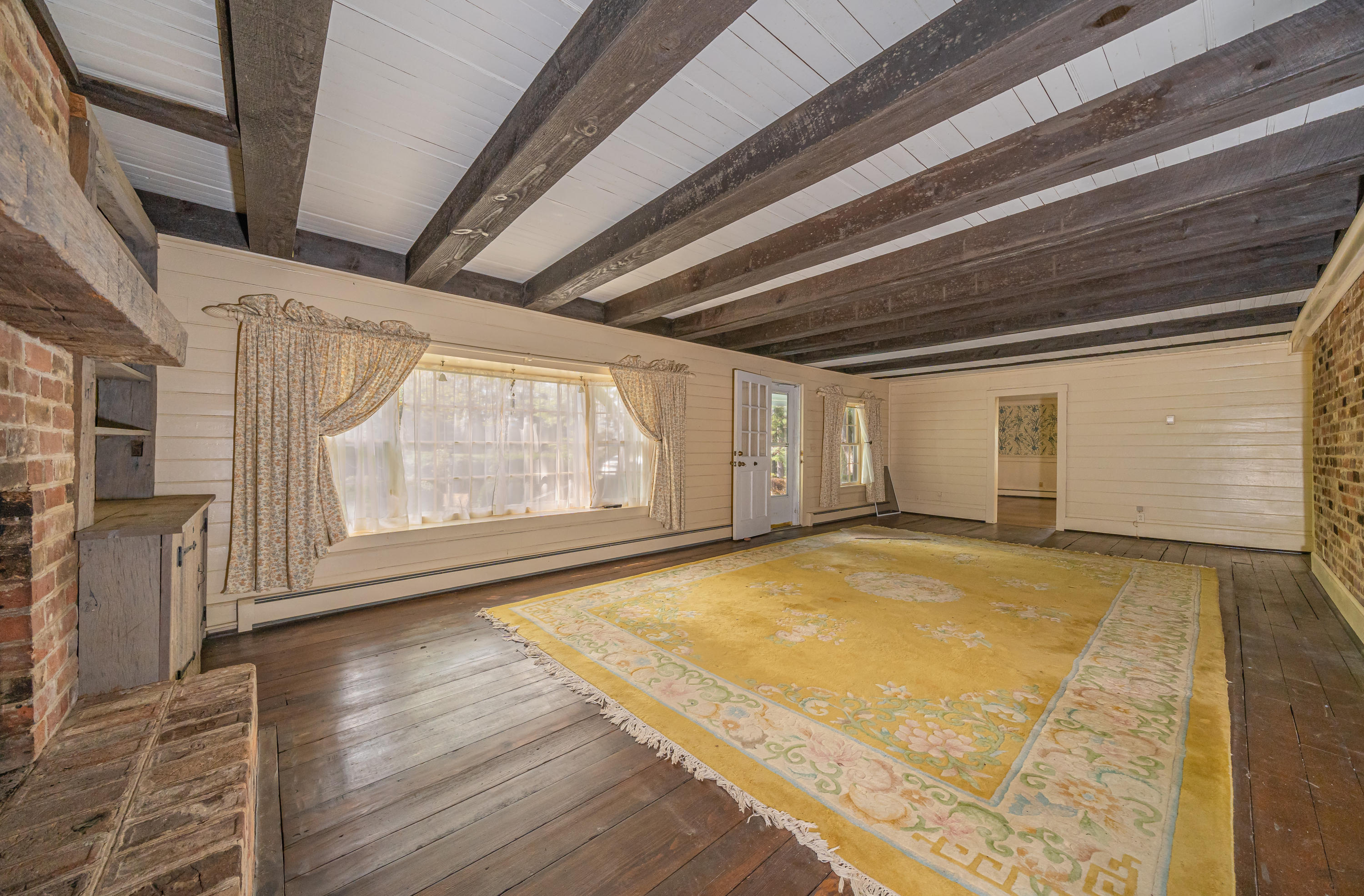 2406 Timber Ridge Buchanan, VA 24066 - Photo 8 of 19 Living Room
