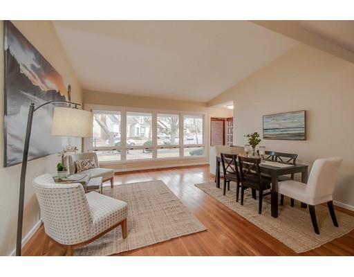 48 Raymond Road Salem, MA 01970 - Photo 5 of 26 Gallery Image 5