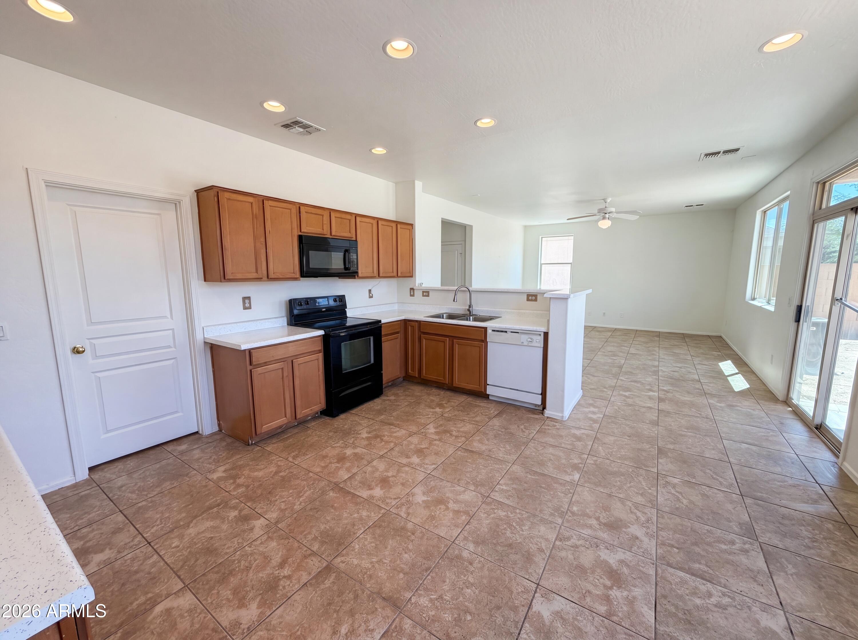 7411 West Alta Vista Road Laveen, AZ 85339 - Photo 2 of 32