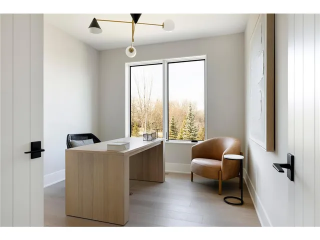 $2,464,000 | 11405 Timberline Road, Minnetonka, MN 55305