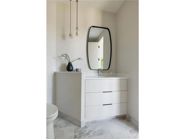 $2,464,000 | 11405 Timberline Road, Minnetonka, MN 55305