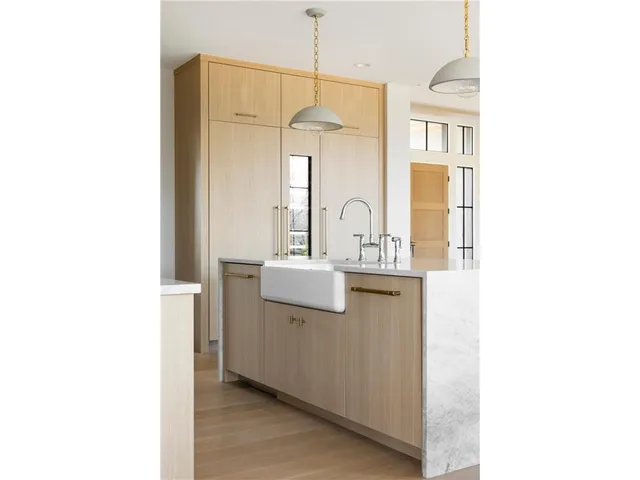 $2,464,000 | 11405 Timberline Road, Minnetonka, MN 55305