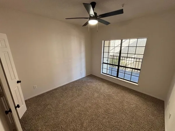 $1,695 | 4800 West Lovers Lane, Unit 212, Dallas, TX 75209