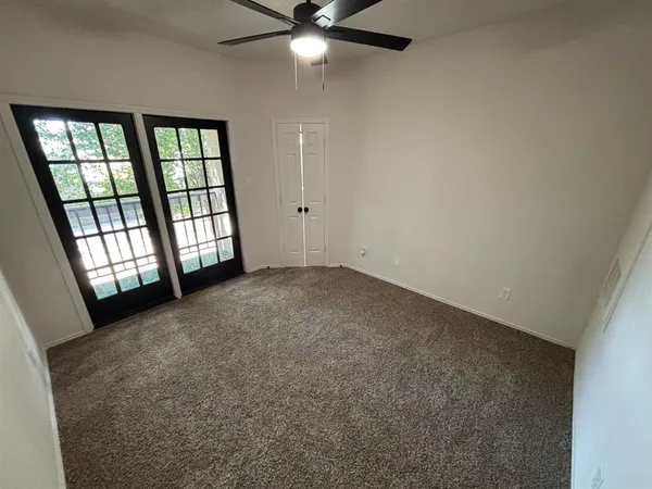 $1,695 | 4800 West Lovers Lane, Unit 212, Dallas, TX 75209