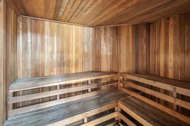 a view of a large window with a backyard