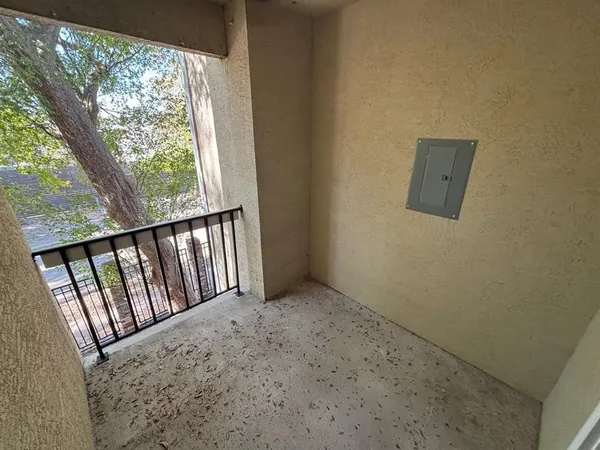 $1,695 | 4800 West Lovers Lane, Unit 212, Dallas, TX 75209