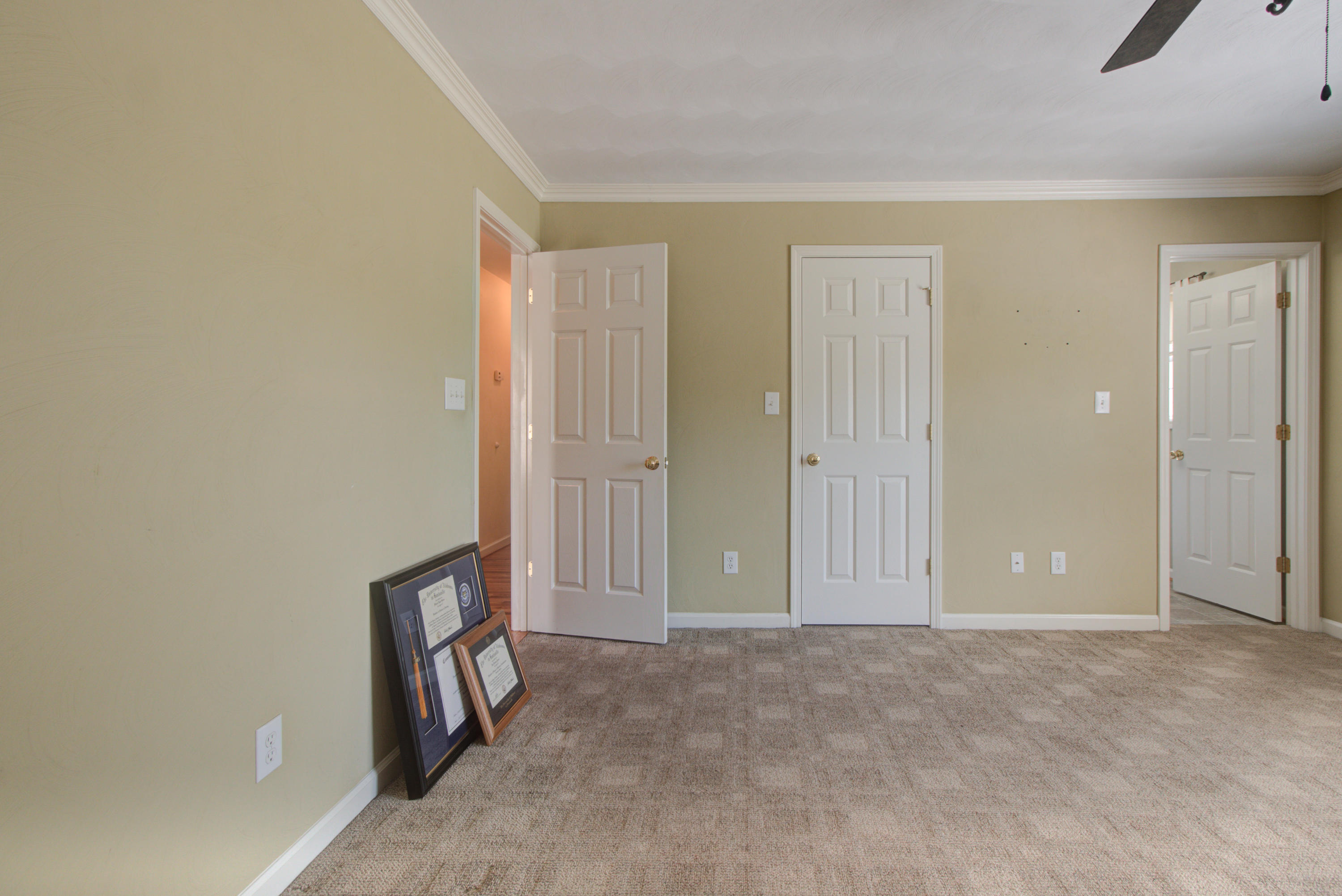 1781 Meadows Road Vinton, VA 24179 - Photo 18 of 26 an empty room with windows
