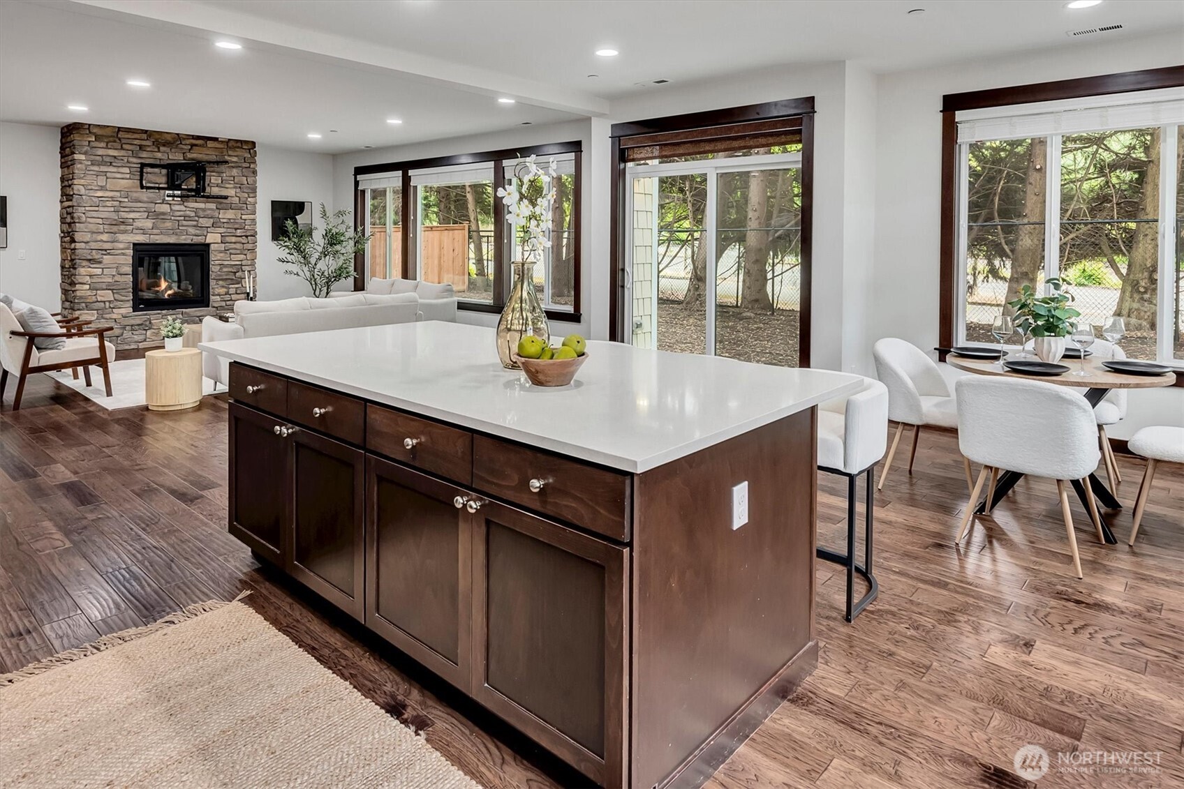 10125 Northeast 147th Street Bothell, WA 98011 - Photo 15 of 40