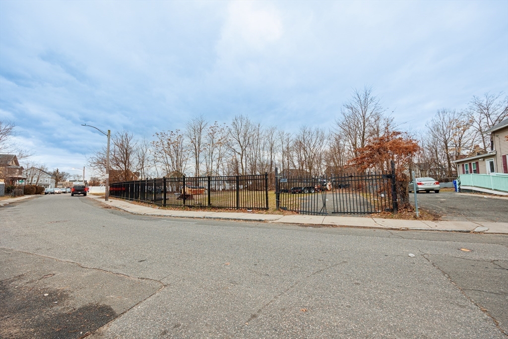 0 Spruce Street Springfield, MA 01105 - Photo 10 of 11 a view of a city street