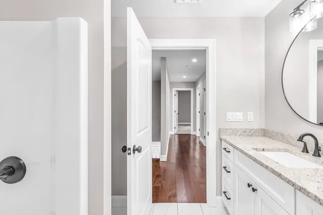 $649,900 | 4 Hillcrest Drive, Wilbraham, MA 01095