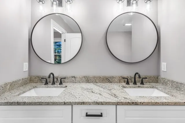 $649,900 | 4 Hillcrest Drive, Wilbraham, MA 01095