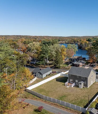 $649,900 | 4 Hillcrest Drive, Wilbraham, MA 01095