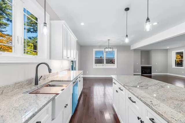 $649,900 | 4 Hillcrest Drive, Wilbraham, MA 01095