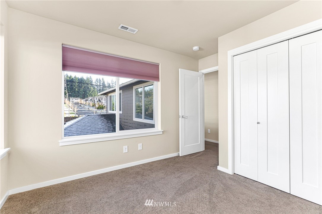 17215 40th Avenue Southeast Bothell, WA 98012 - Photo 23 of 36