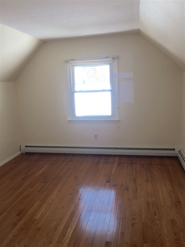 318 Gifford Road Hartford, VT 05001 - Photo 14 of 16 Gallery Image 14