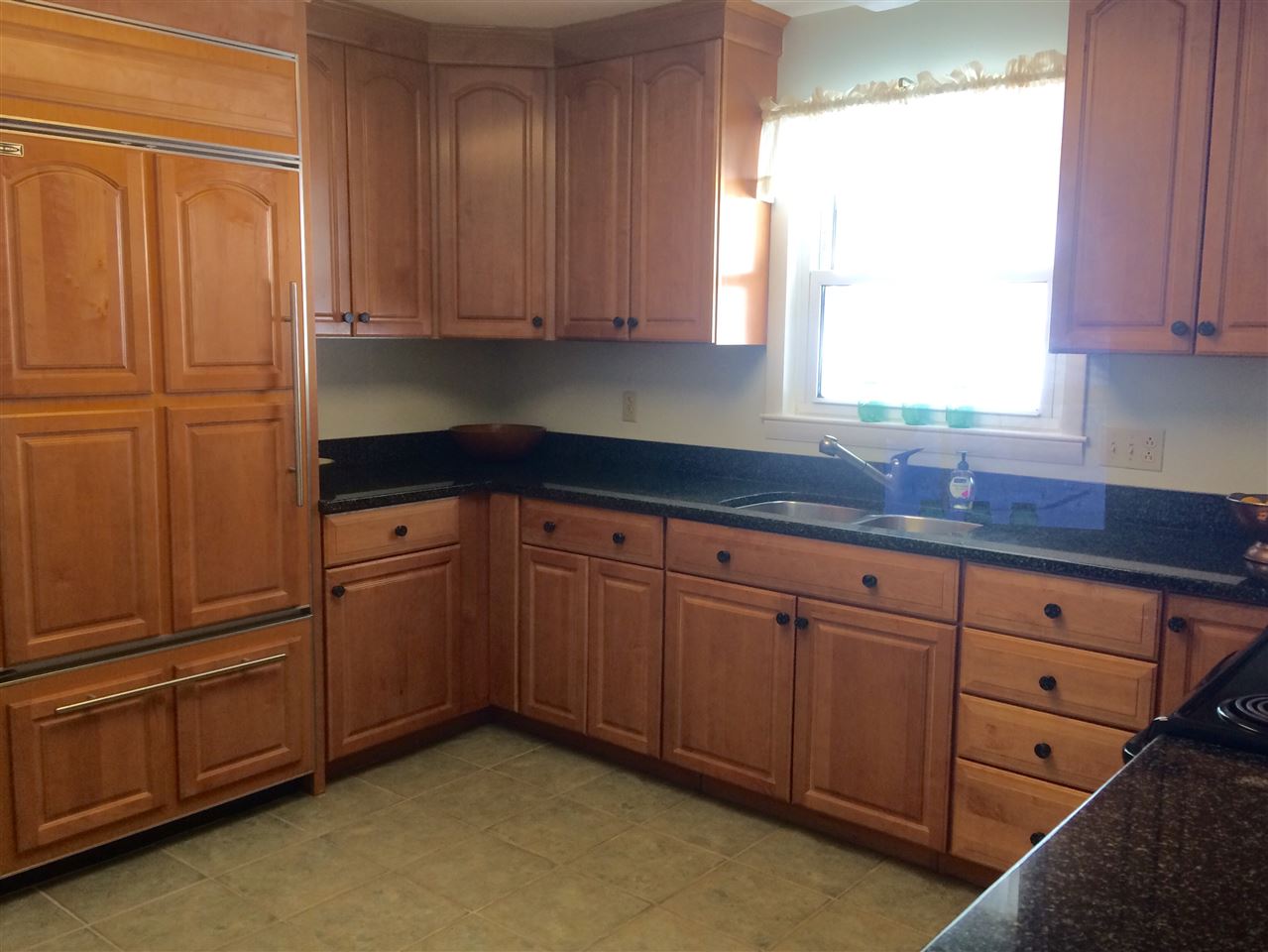 318 Gifford Road Hartford, VT 05001 - Photo 3 of 16 Gallery Image 3