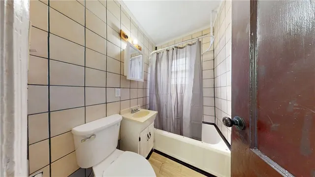 $199,900 | 1818 Clay Street, St. Joseph, MO 64501