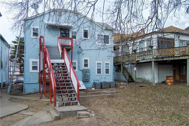 $199,900 | 1818 Clay Street, St. Joseph, MO 64501