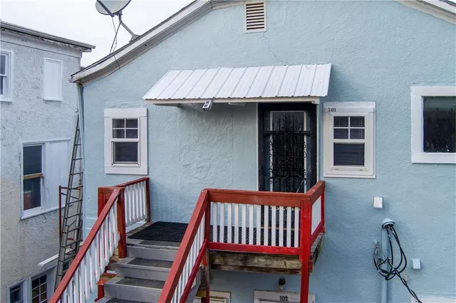 $199,900 | 1818 Clay Street, St. Joseph, MO 64501