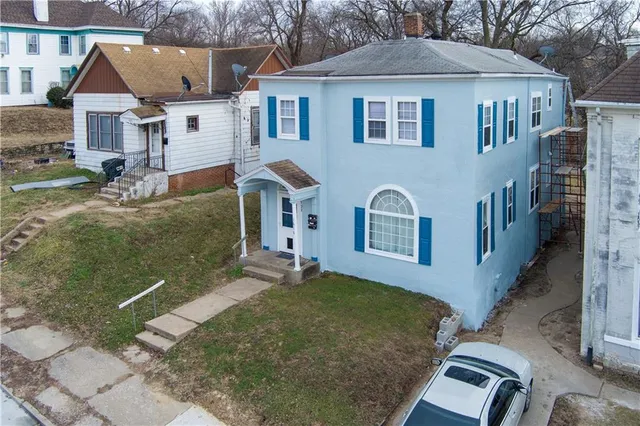 $199,900 | 1818 Clay Street, St. Joseph, MO 64501