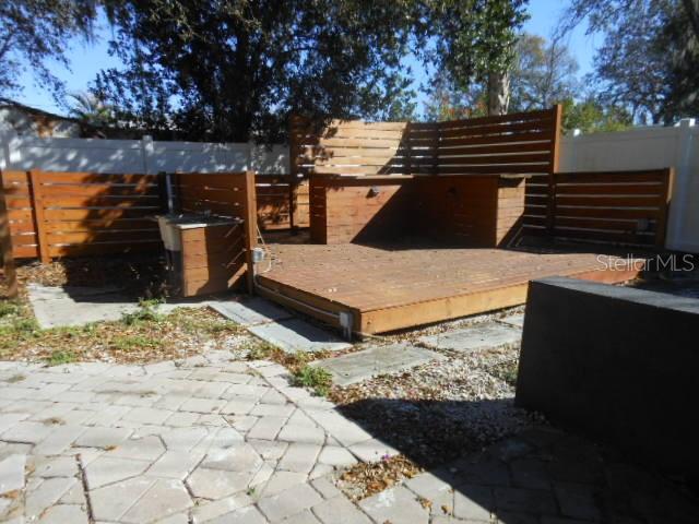 8421 North Orangeview Avenue Tampa, FL 33617 - Photo 8 of 33