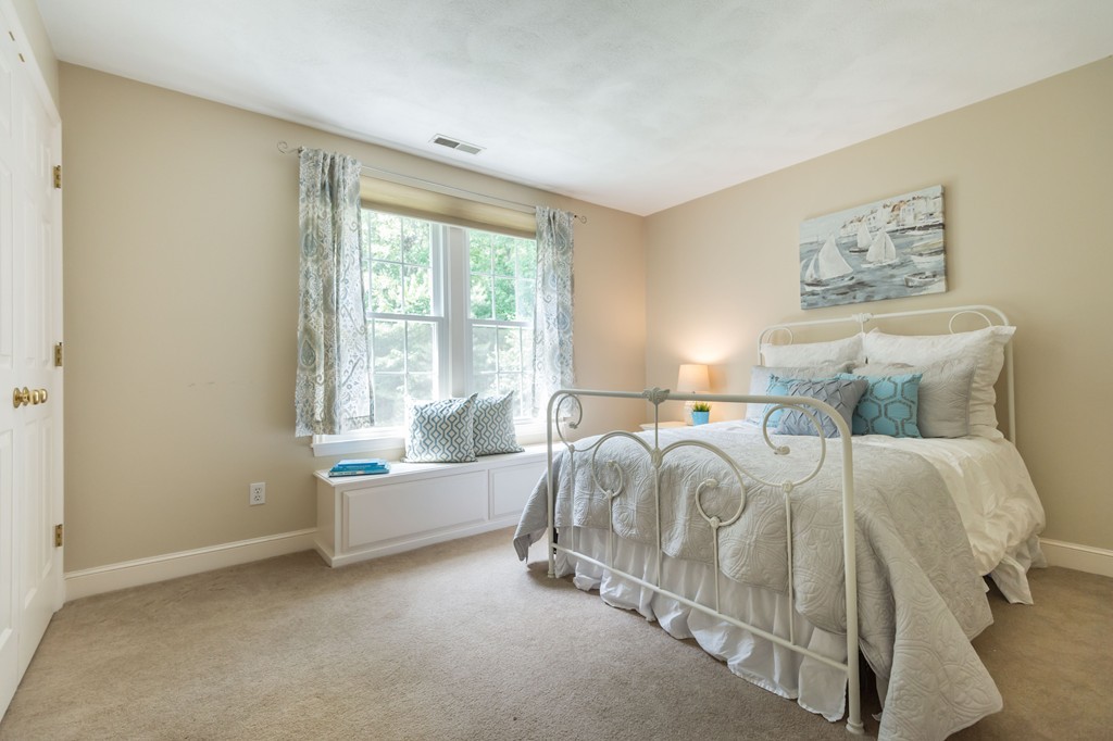 136 Lancaster Road North Andover, MA 01845 - Photo 20 of 30 Gallery Image 20