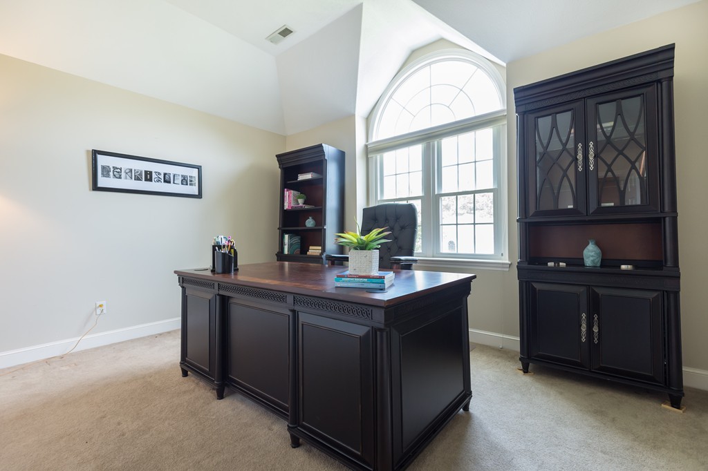 136 Lancaster Road North Andover, MA 01845 - Photo 24 of 30 Gallery Image 24