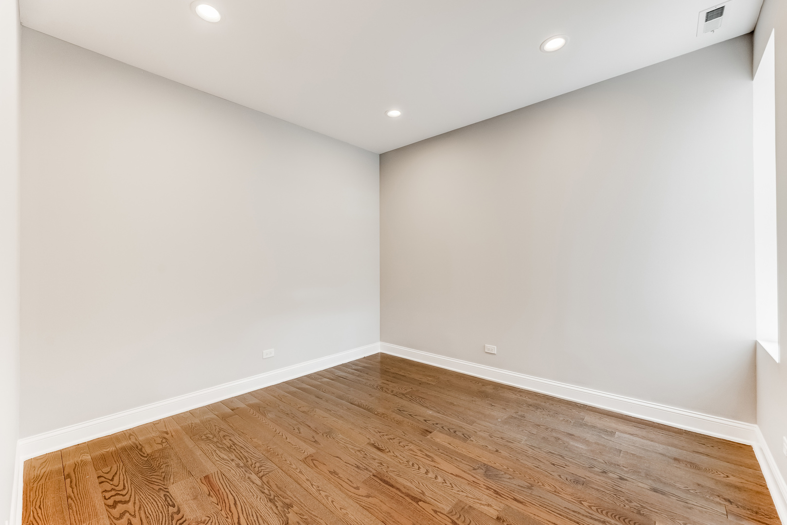 1321 South Millard Avenue, Unit C Chicago, IL 60623 - Photo 9 of 13 a view of empty room