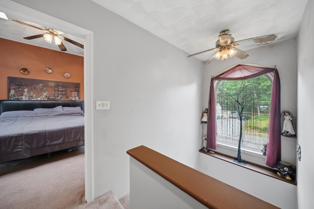 12 Harjean Road Billerica, MA 01821 - Photo 15 of 27