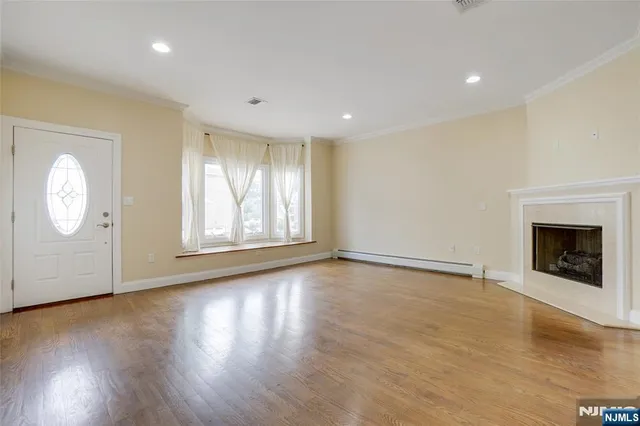 $950,000 | 400 Nelson Avenue, Cliffside Park, NJ 07010