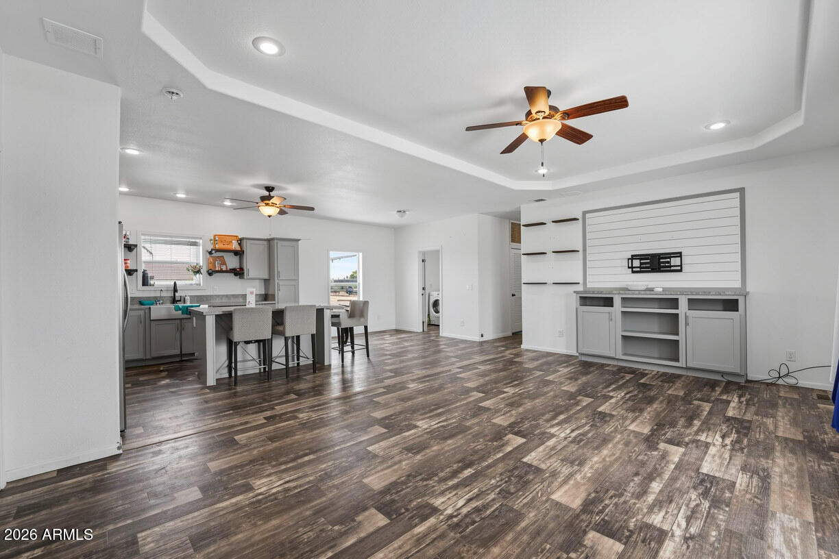 20318 West Arlington Road Buckeye, AZ 85326 - Photo 5 of 36