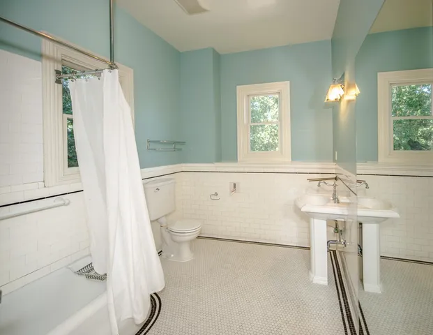 $1,195,000 | 548 2nd Street, Woodland, CA 95695