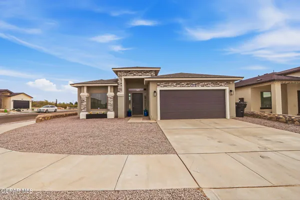 $330,000 | 354 Sol Court, Vinton, TX 79821