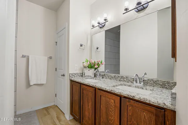 $321,500 | 354 Sol Court, Vinton, TX 79821
