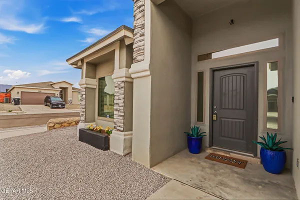 $321,500 | 354 Sol Court, Vinton, TX 79821
