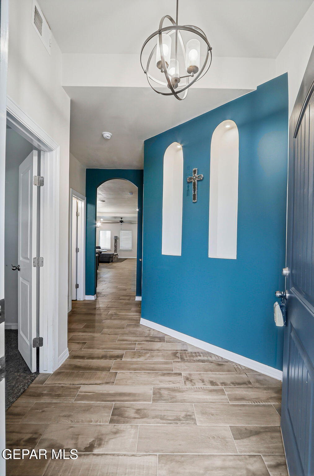 354 Sol Court Vinton, TX 79821 - Photo 5 of 39 5-web-or-mls-IMG_9454