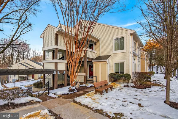 $261,000 | 10320 Luria Commons Court, Unit 3I, Burke, VA 22015