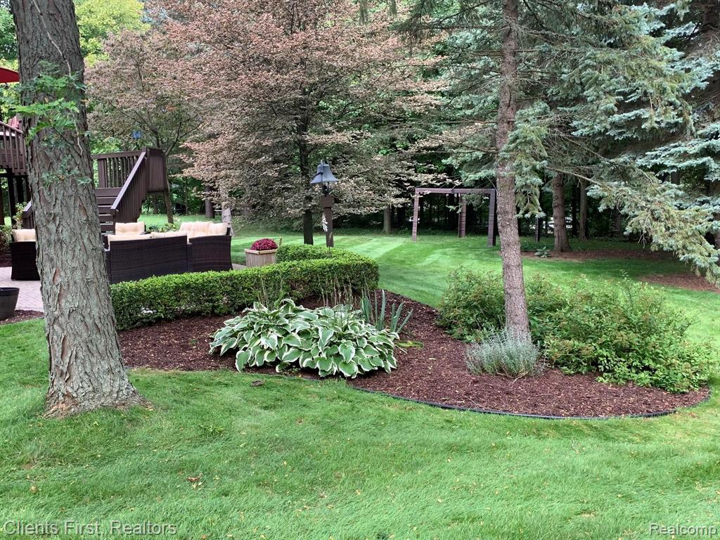 31231 Country Ridge Circle Farmington Hills, MI 48331 - Photo 15 of 73